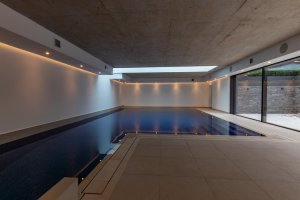 Indoor swimming pool Ware